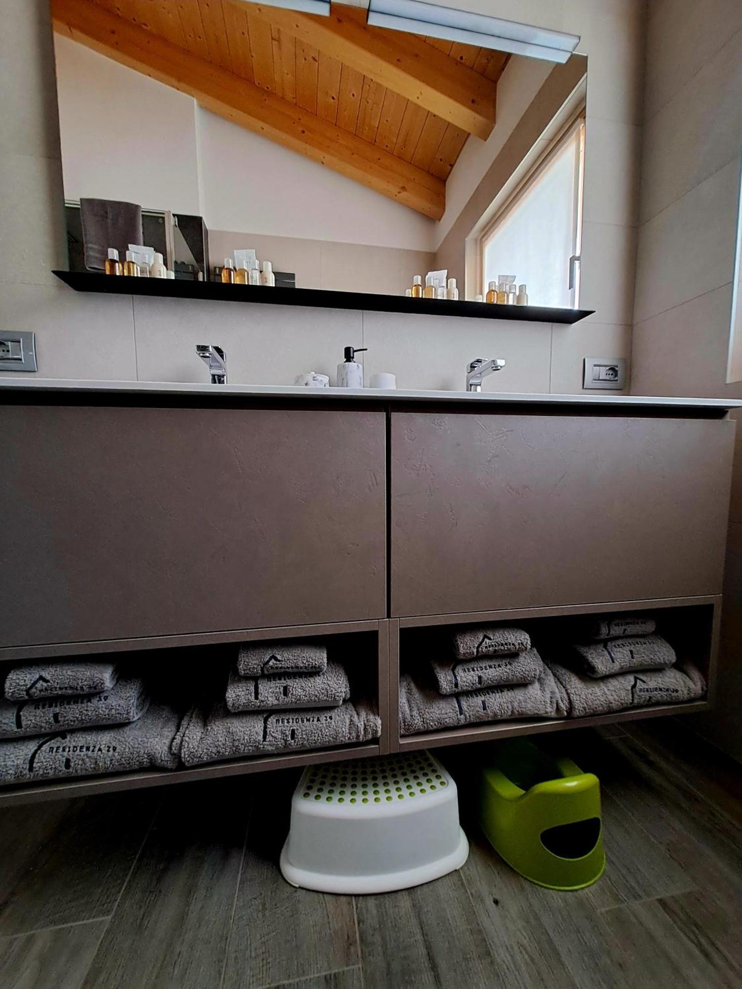 Residenza 39 - 900 M To Bernina Express Apartment ตีราโน ภายนอก รูปภาพ